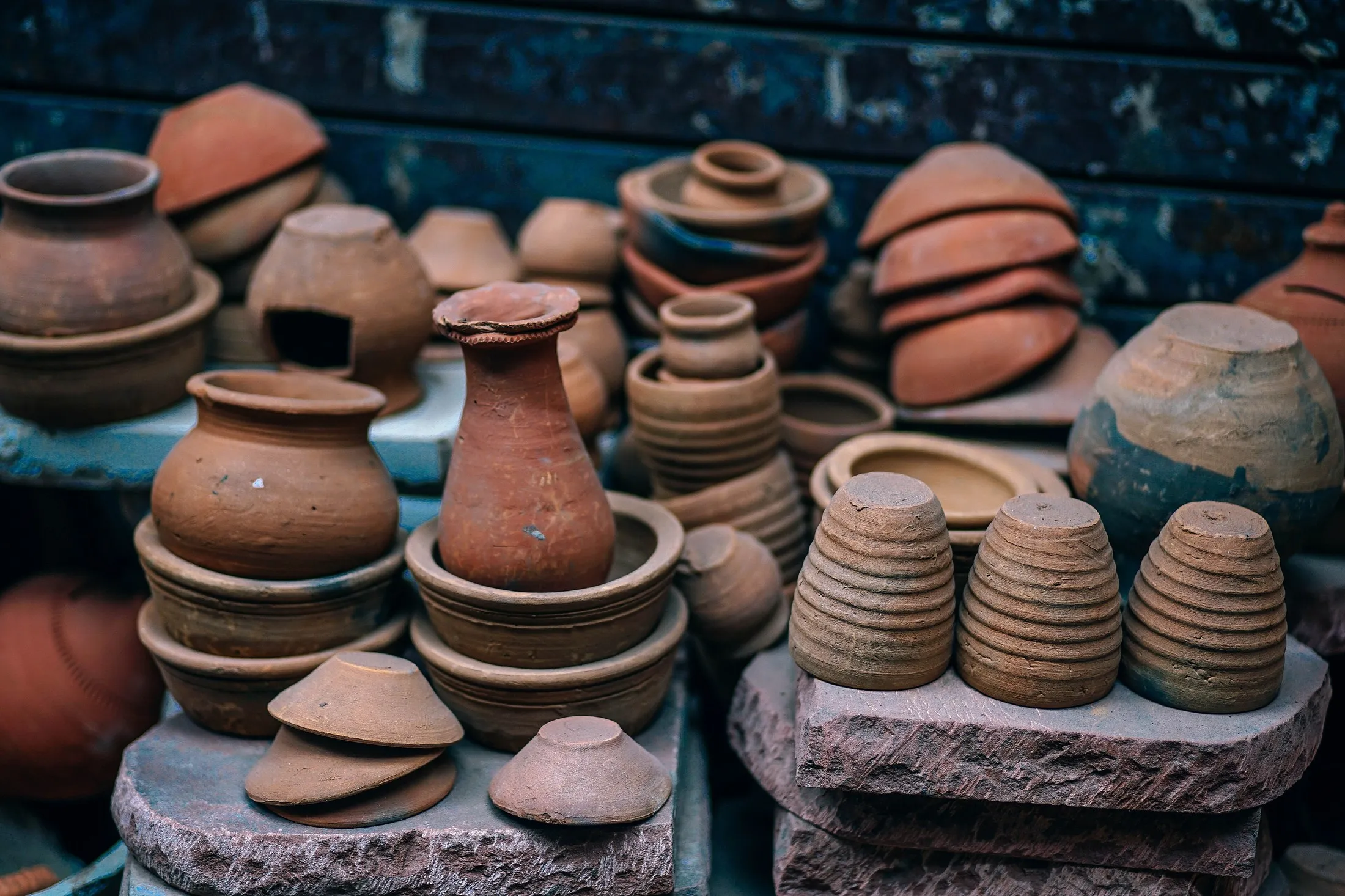 Piezas de cerámica hechas a mano (foto de muestra)